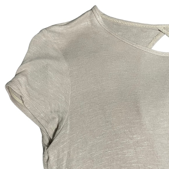 Active Keyhole Top - Picture 2 of 4